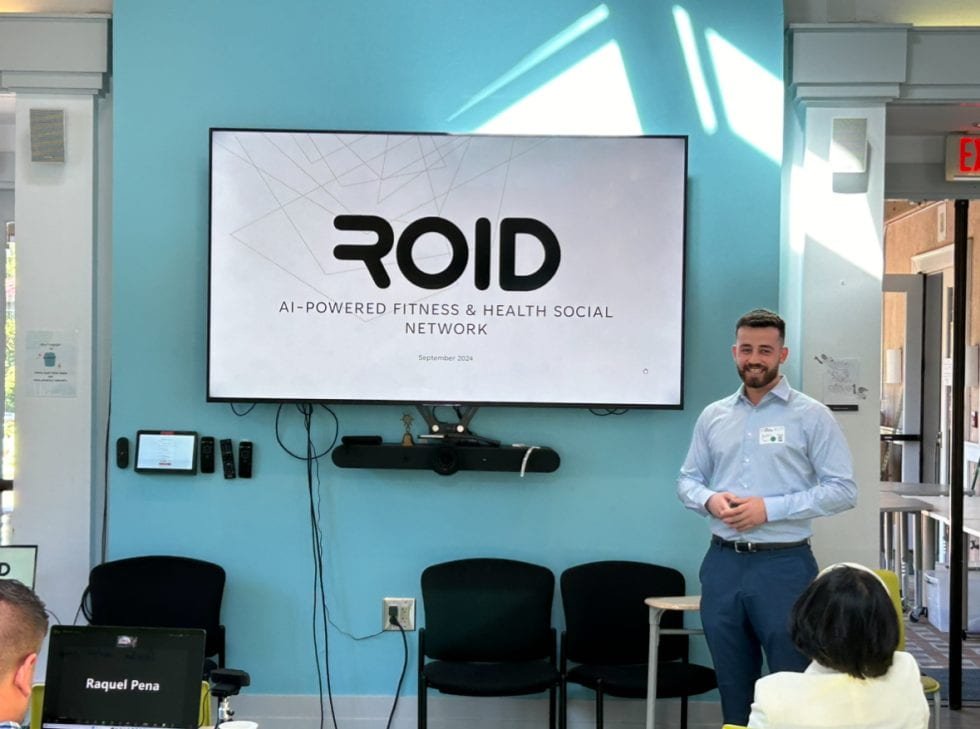 Alen Yaco presenting ROID at the UC Irvine ANTrepreneur Center